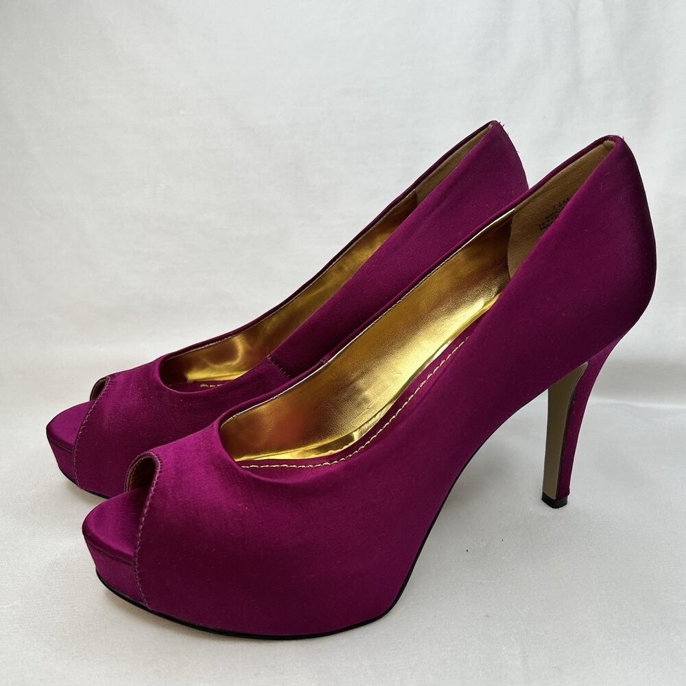Nine West NWCamya Heels Size 7.5M Magenta Satin Peep Toe Platform Pumps